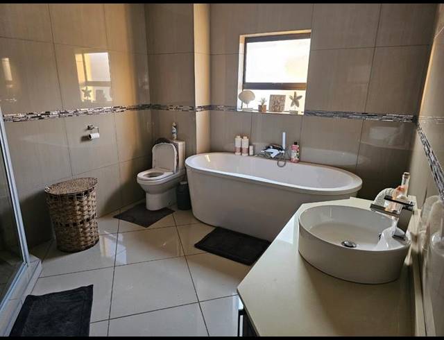 5 BEDROOM PROPERTY TO RENT IN LYDENBURG